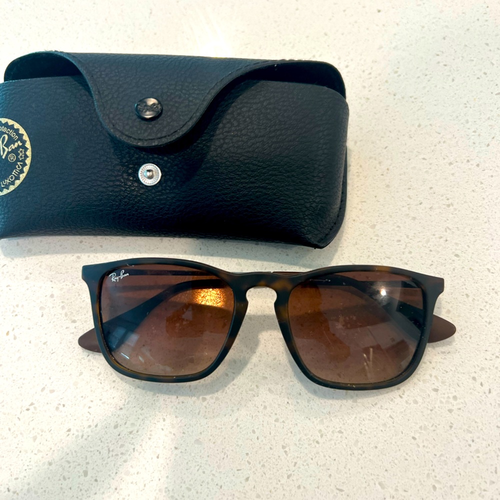 Brown Ray Ban Sunglasses
